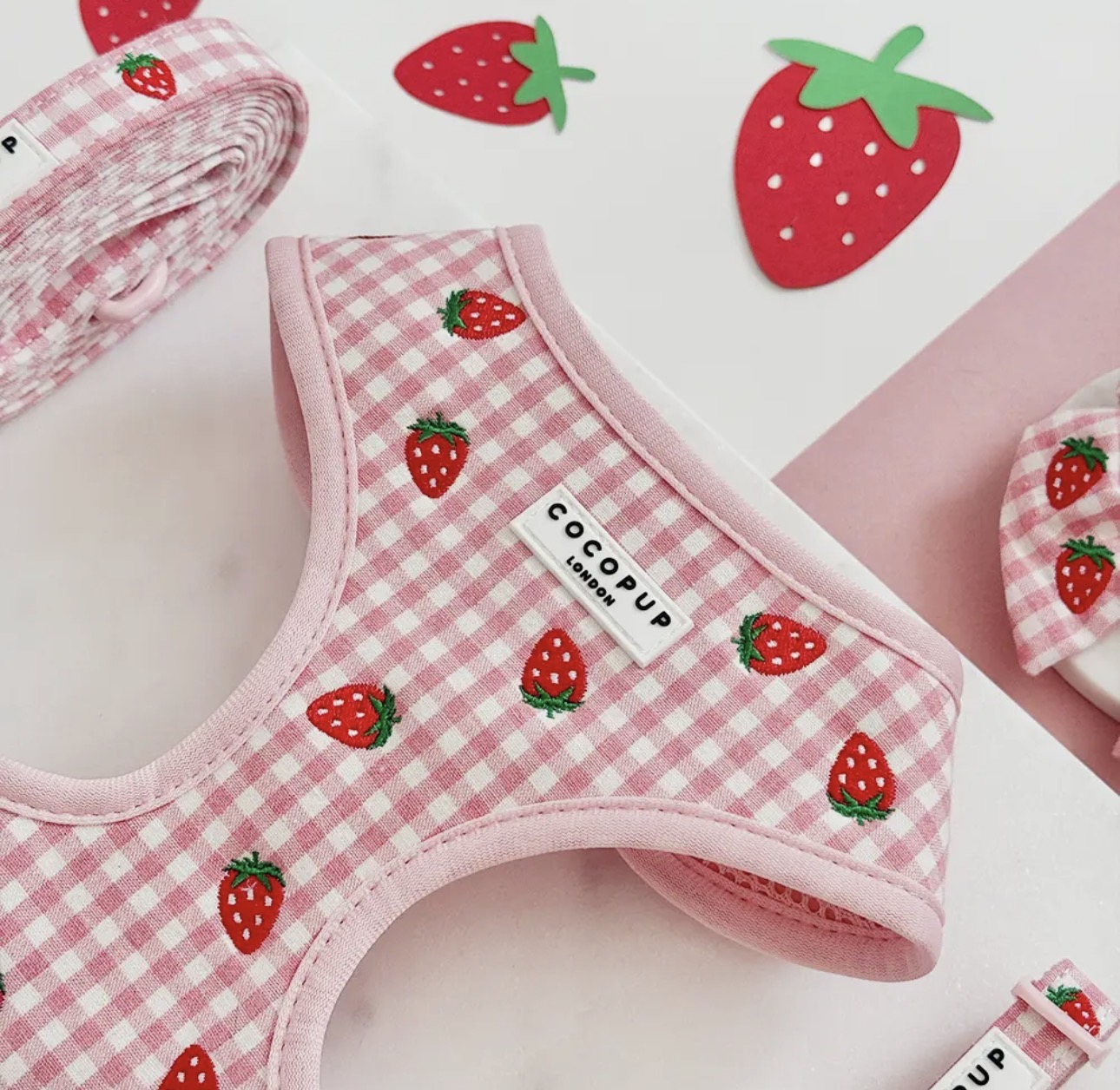 Cocopup London Strawberry Picnic Pup Verstelbaar Hondentuigje - Afbeelding 2